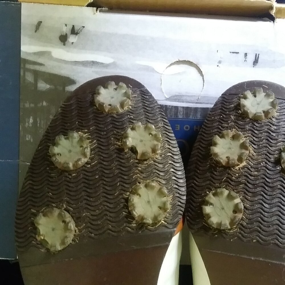 Women's Brown and White oxford FootJoy Golf Shoes - Size 6.5 - Picture 11 of 12